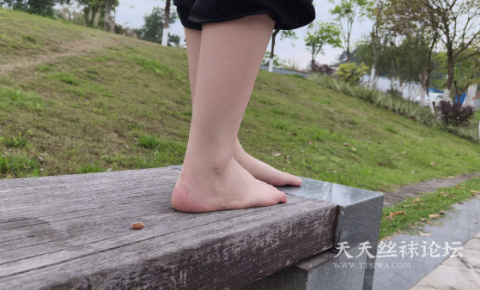 【aapary模拍视频】小新户外展示美足17分钟