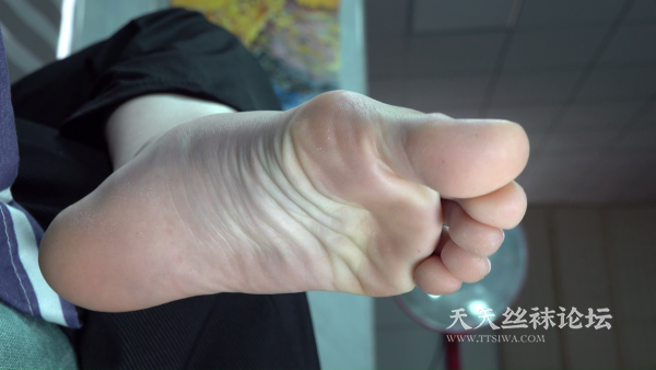 133229u0cc2h7z7zt5t1l1.png.thumb[1].jpg