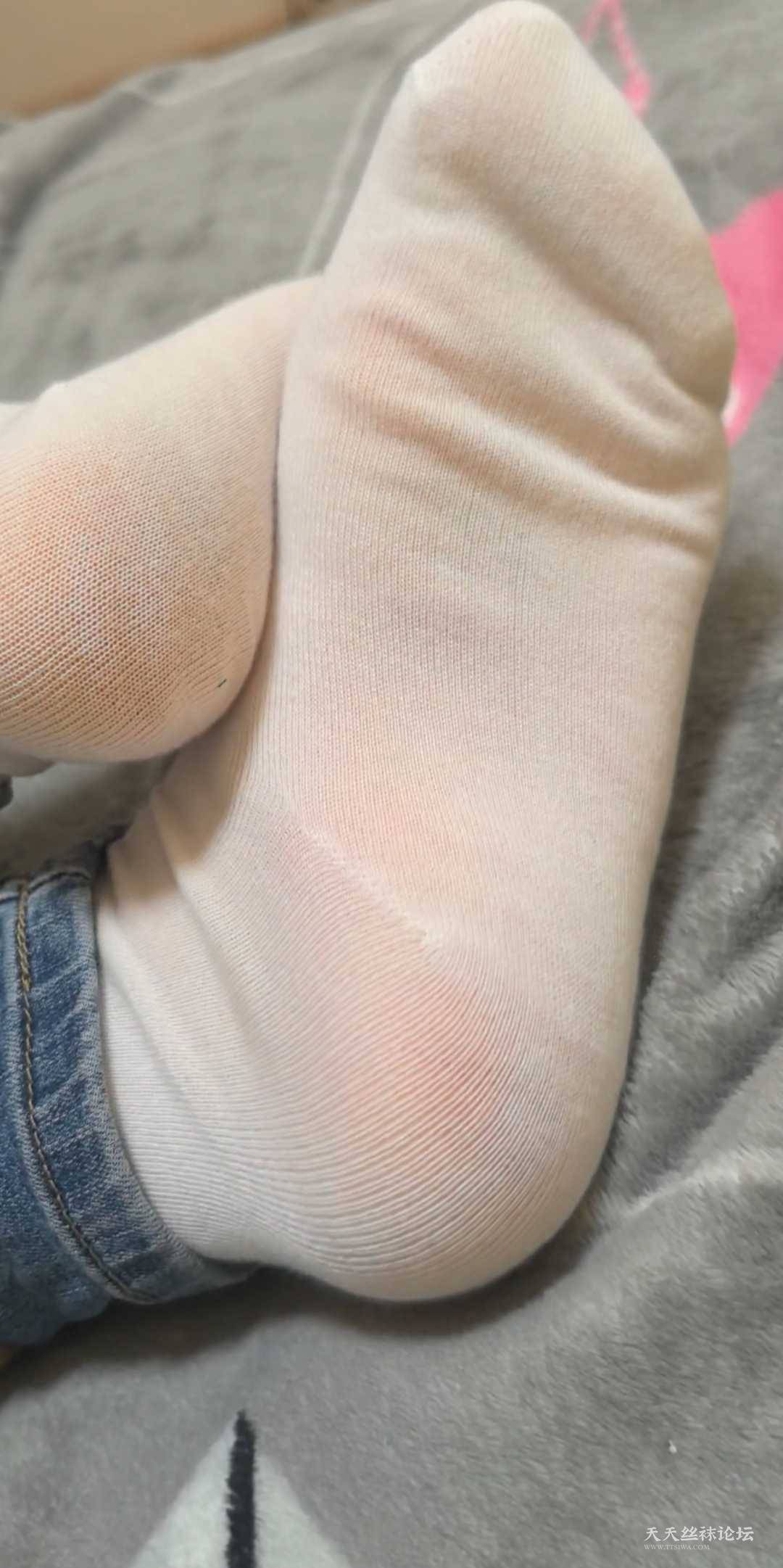 新月原创玉箫自缚挣扎秀足袜子塞嘴