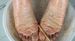 【aapary模拍】烧烤芸芸的美脚（120P）