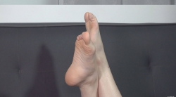 【aapary模拍视频】丽梅多角度秀美丽的足弓（4K，30分钟，5.17G）