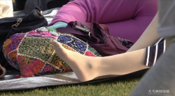 3公园草地肉丝脚2v